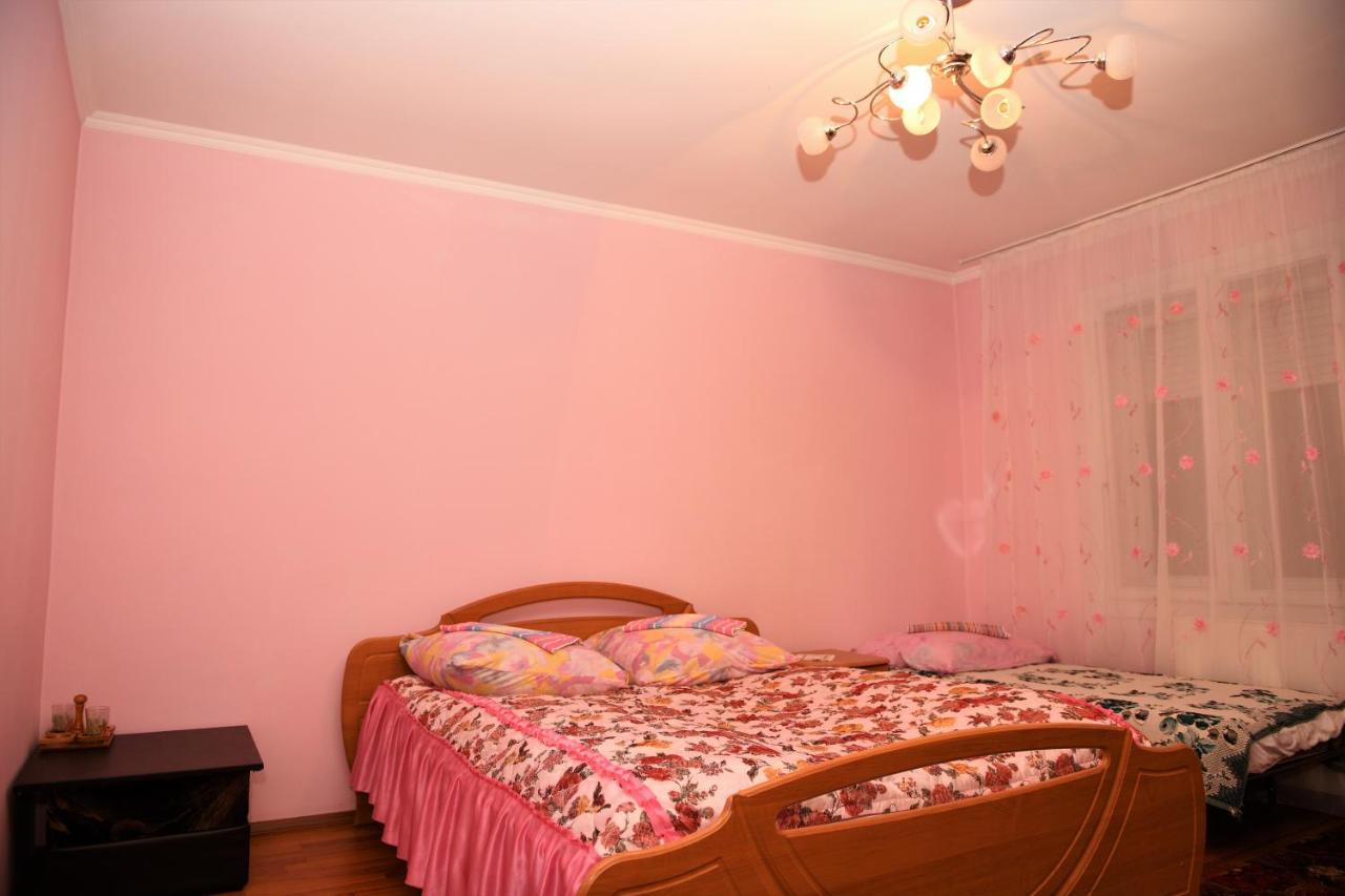 Hotel Гостинний Двір Євгенія Mizhhirya  Exterior foto
